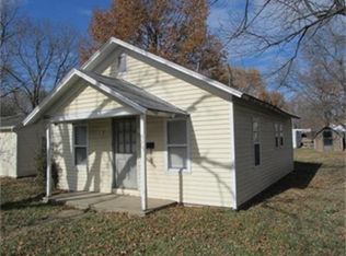 111 W Arbor St, Appleton City, MO 64724