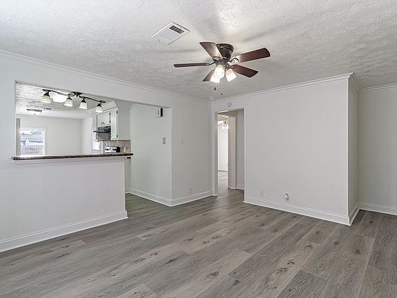 3rd image of 3127 Avenue G