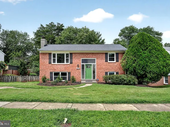 4016 Mapleton Dr, Chantilly, VA 20151