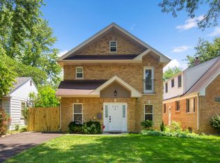 305 Nora Ave, Glenview, IL 60025