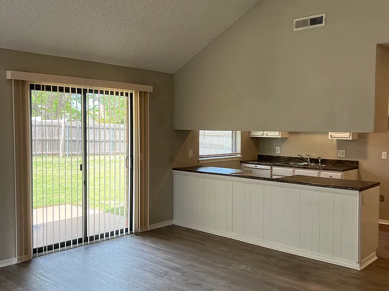8113 Cinnamon Teal Dr — Photo 4