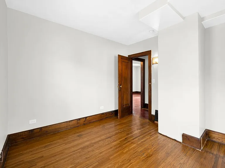 1009 Prairie St — Photo 4