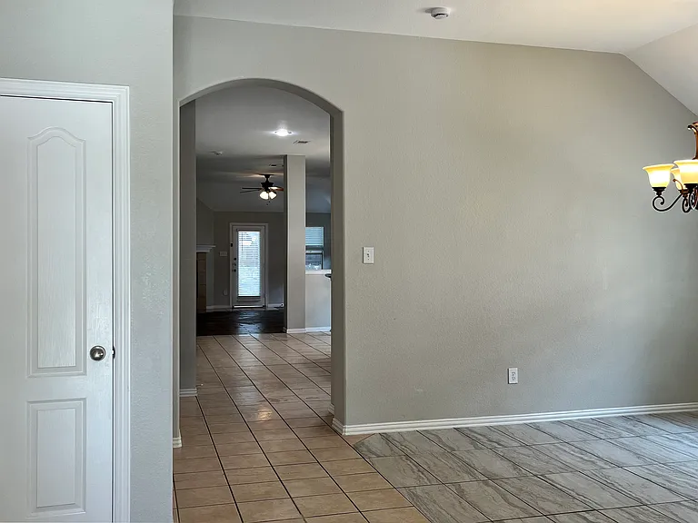 2109 Michelle Creek Dr — Photo 23