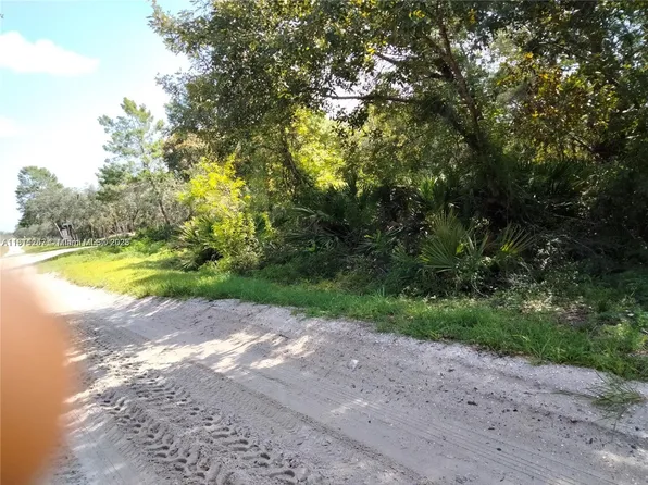 201 Fairhill St, Lake Placid, FL 33852