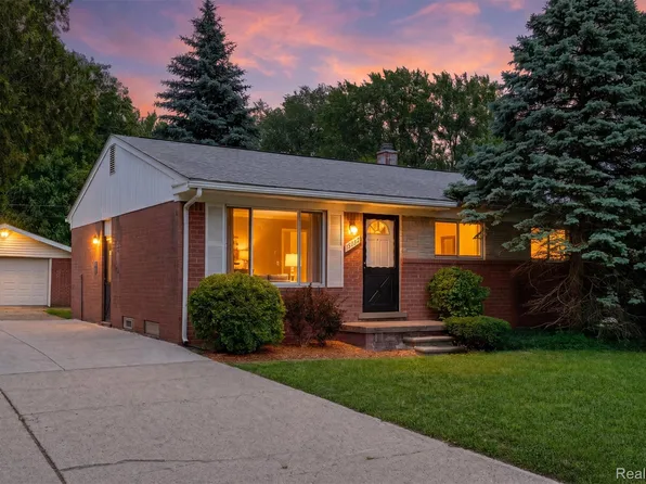 15032 Arcola St, Livonia, MI 48154