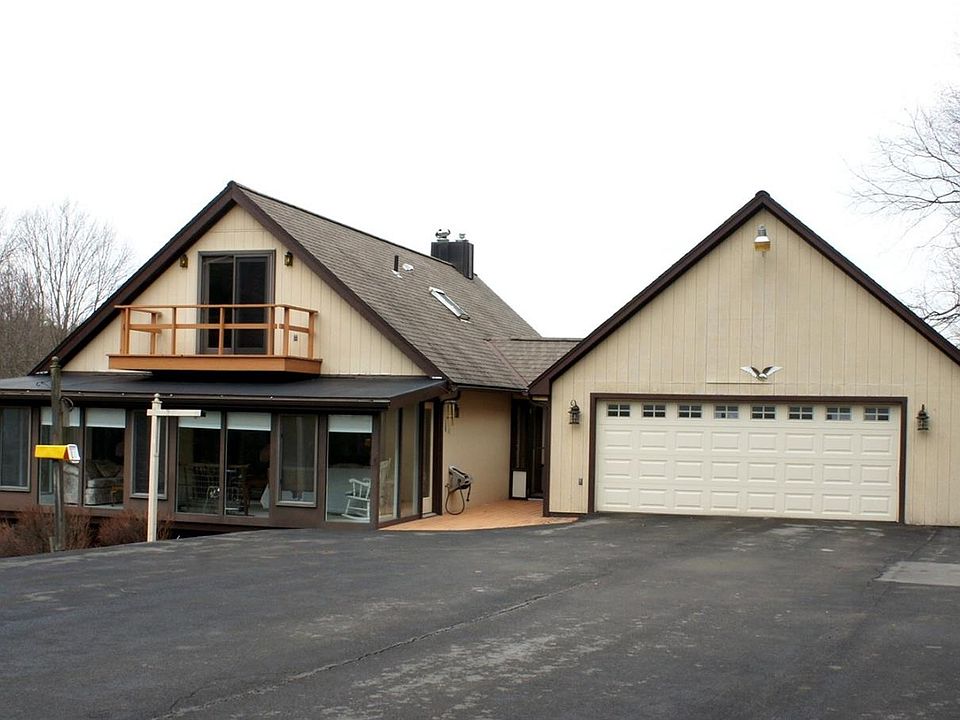 1st image of 129 Hanes Dr