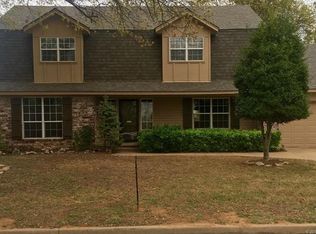 546 Meadowood Dr, Broken Arrow, OK 74011