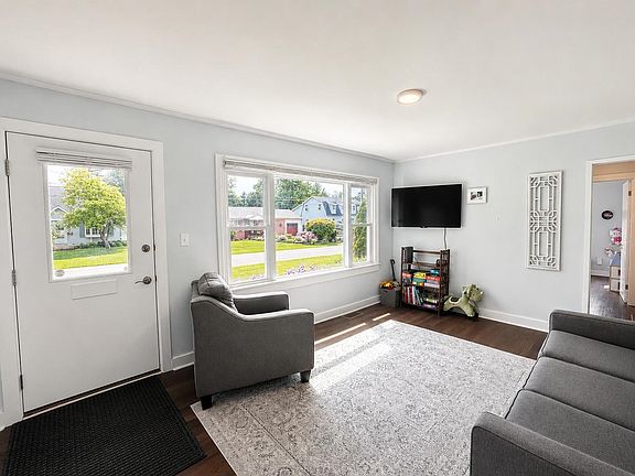 2nd image of 107 Abnaki Avenue