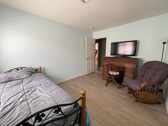 5th image of 2020 Diamond Brook Ct