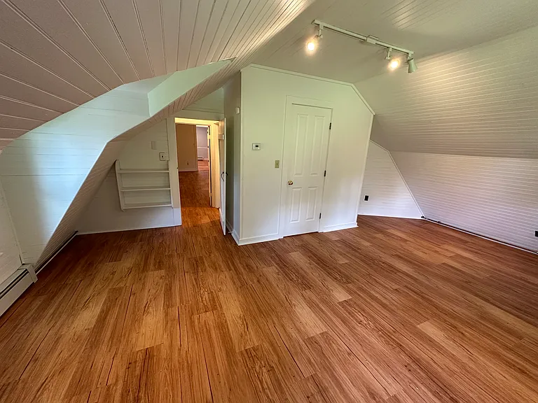 Second floor middle room