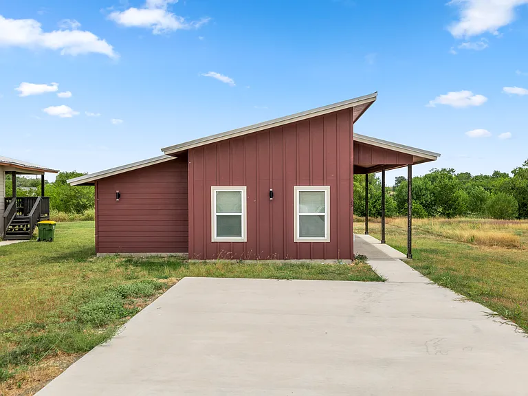 357 Mallard Loop — Photo 1