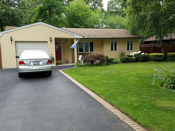 2nd image of 286 Clarice Blvd