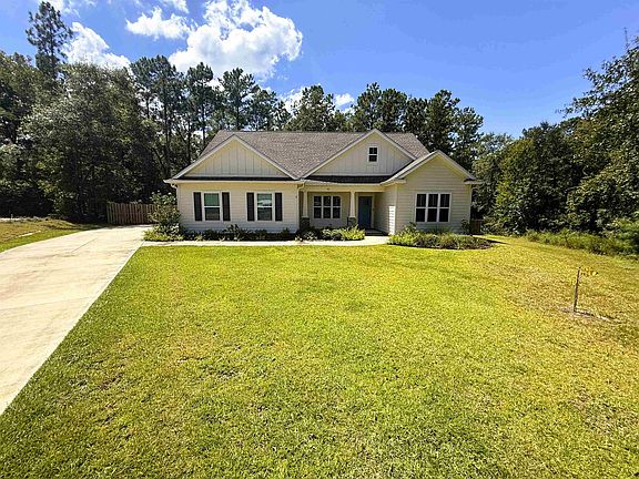 2nd image of 82 Marigold Dr