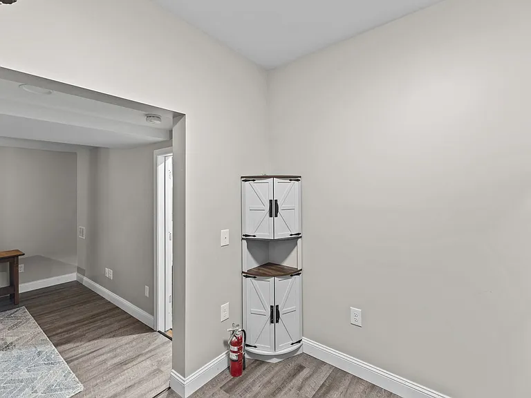 128 Grand Ave — Photo 14