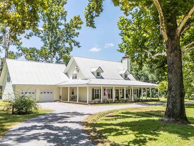 209 County Road 333, De Berry, TX, 75639