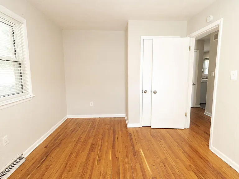 2804 Isherwood Dr — Photo 10