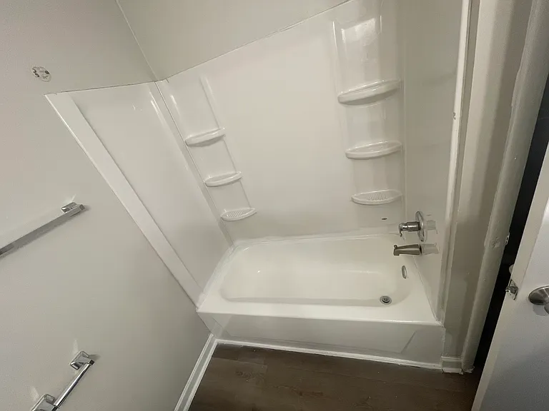 University Crossings Apartments — Photo 48