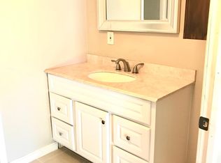 3014 San Emidio St, Bakersfield, CA 93304