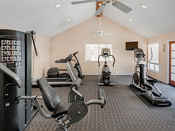 5th image of 283 Douglas Dr #3774666