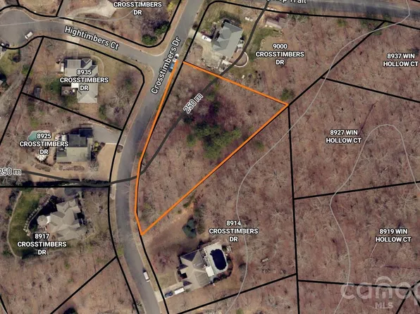 8936 Crosstimbers Dr, Charlotte, NC 28215