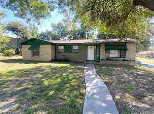 118 W Crestline Dr, San Antonio, TX 78228