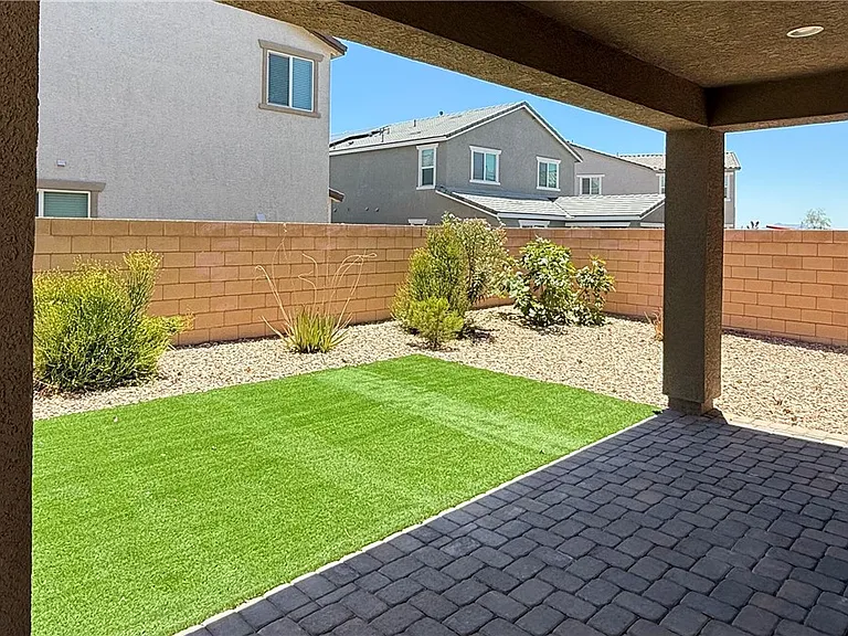 7108 Tilligerry St — Photo 23
