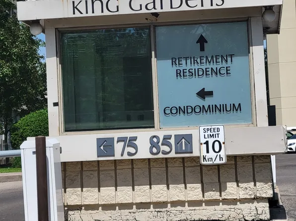 75 King St E #Penthouse 2, Mississauga, ON L5A 4G5