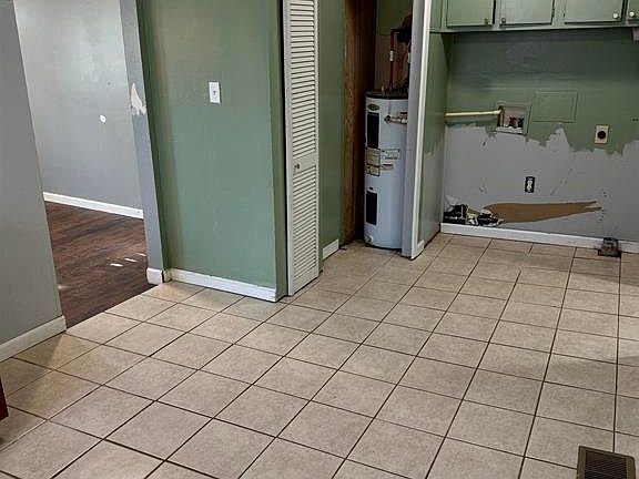5th image of 3732 Jefferson St