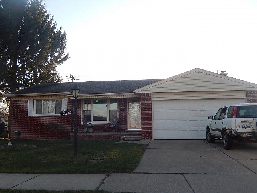 1st image of 17255 Stamwich St