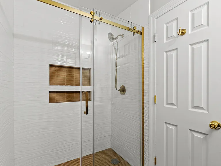 314 Frederick St — Photo 13