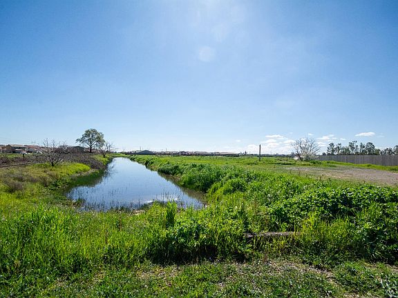 2nd image of 9216 Florin Rd