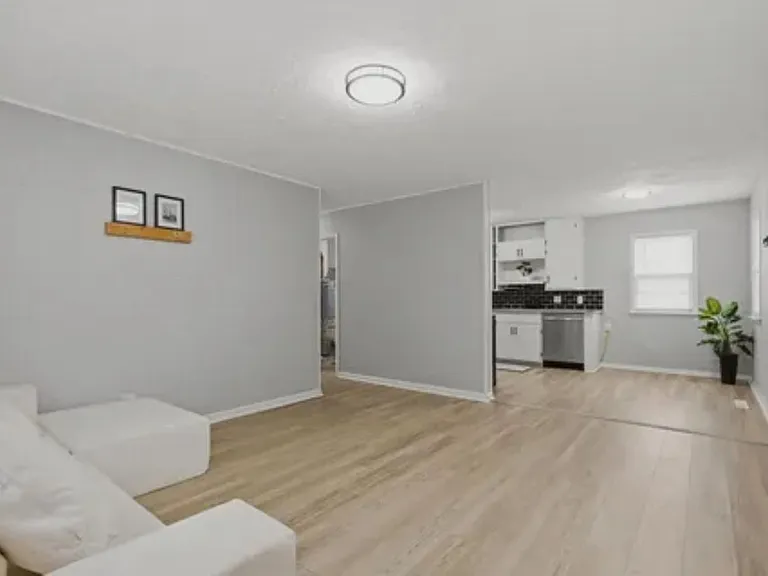 1233 Money St — Photo 12