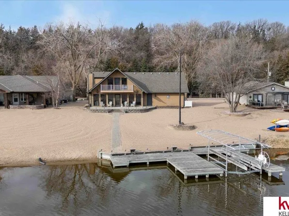 S1192 N Lake Shore Dr, Fremont, NE 68025