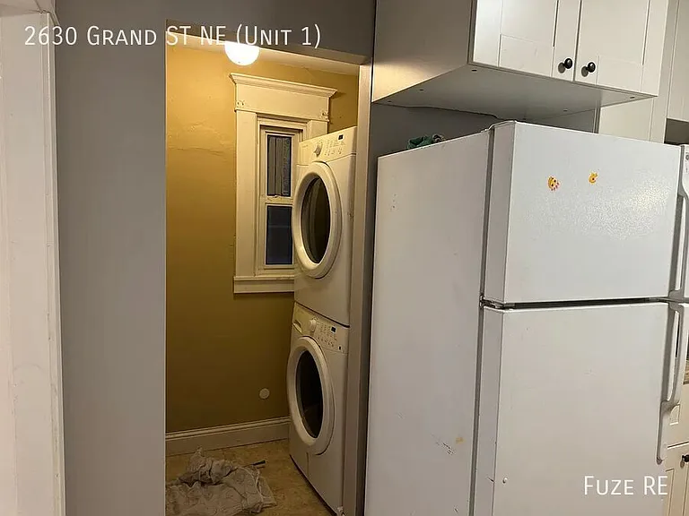 2630 Grand St NE #1 — Photo 11