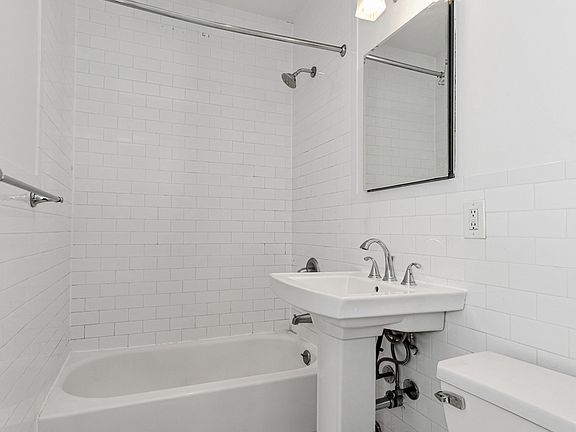 3rd image of 448 W 19th St APT 3G