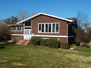 89 Lester Dr, Tappan, NY 10983