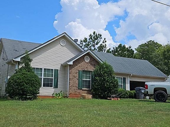 4th image of 236 Nancy St