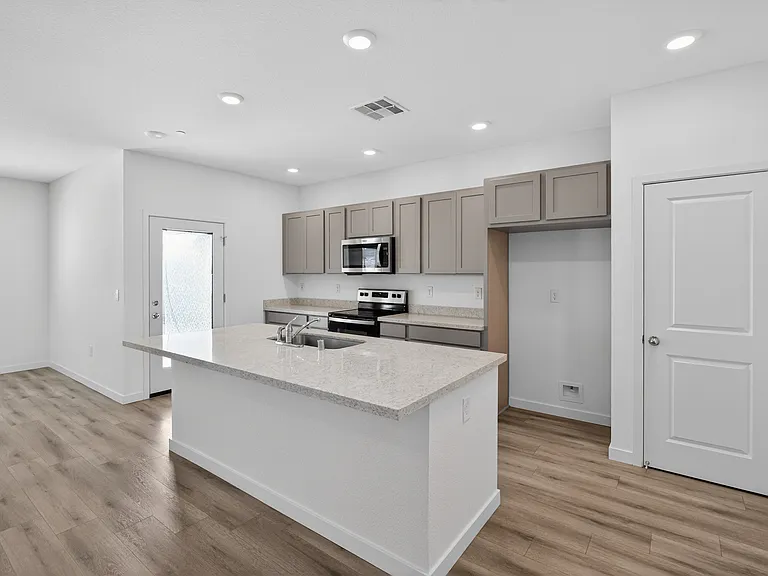 8825 Stratham Way — Photo 13
