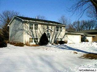 438 8th Ave SW, Wells, MN 56097