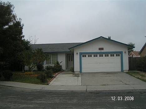 2nd image of 2221 Costa Ct