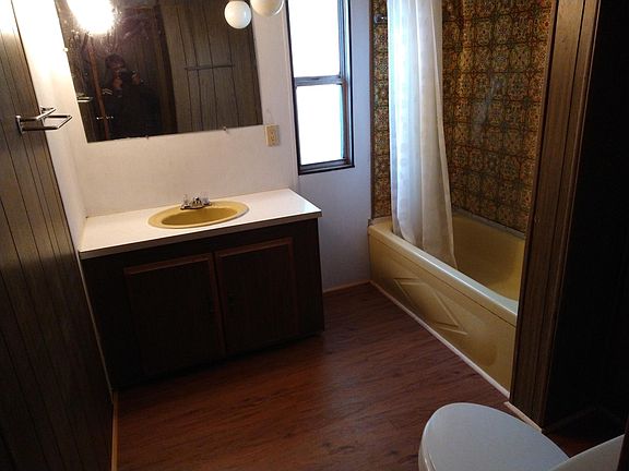 5th image of 640 Lee Road 47