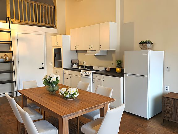 4th image of 61 Brookline Ave APT 311