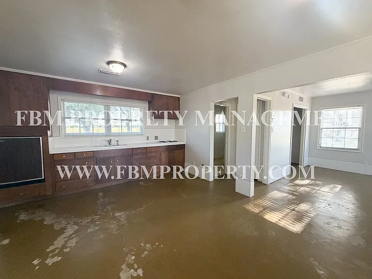 2200 Country Club Rd #A — Photo 3