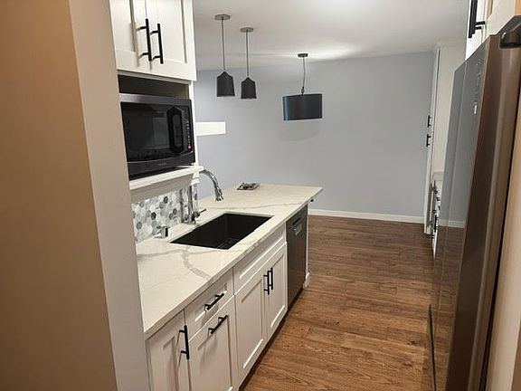 5th image of 8535 W Knoll Dr #107