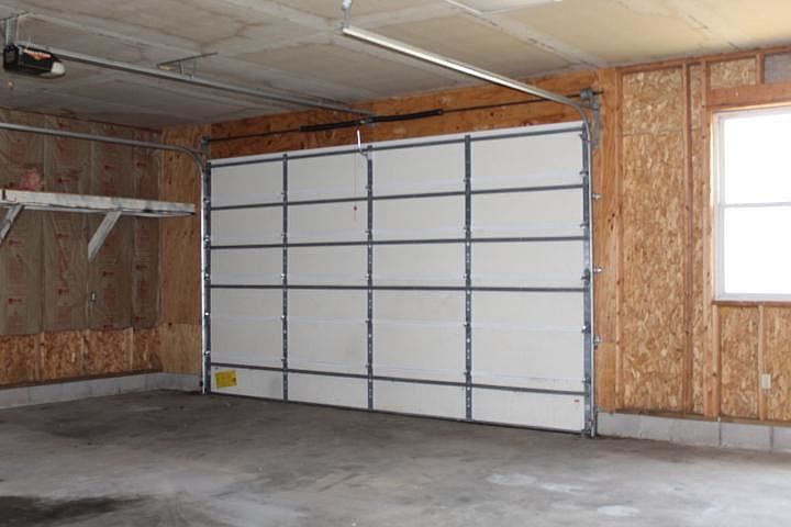 2nd image of 629 N Saginaw St