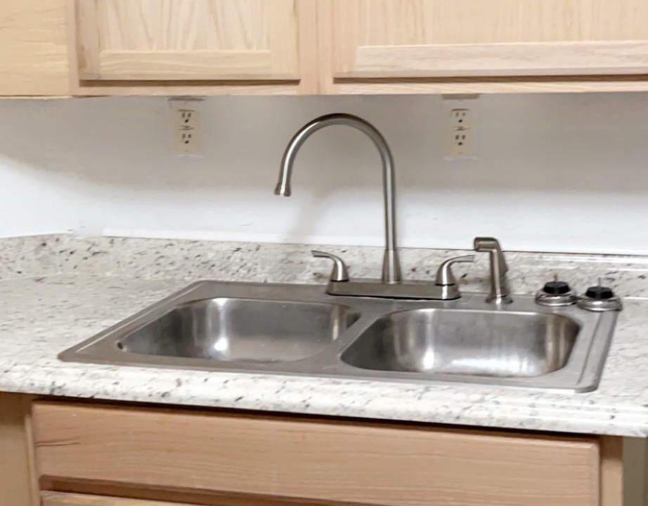 1st image of 2324 Elm Ave #2324