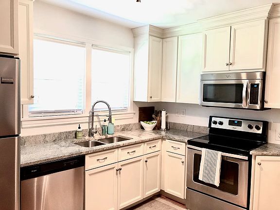 4th image of 4801 Patterson Ave