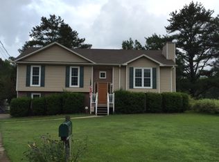 100 Hickory St, Maylene, AL 35114