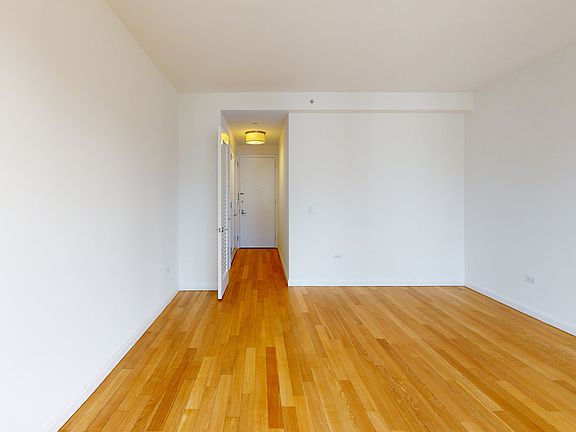 3rd image of 795 Columbus Ave APT 10K