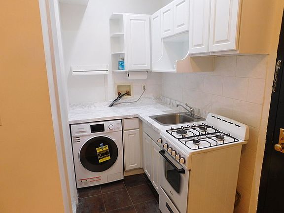 4th image of 143 E 35th St APT 3F